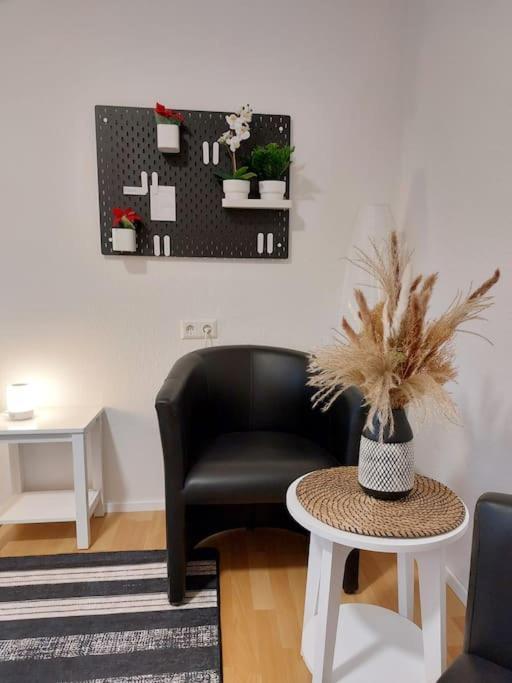 Rooftop Apartmens Ulm - Komfortable Neue Gemeinschaftsunterkunft Im Herzen Von Ulm - Raum 1 Exterior foto